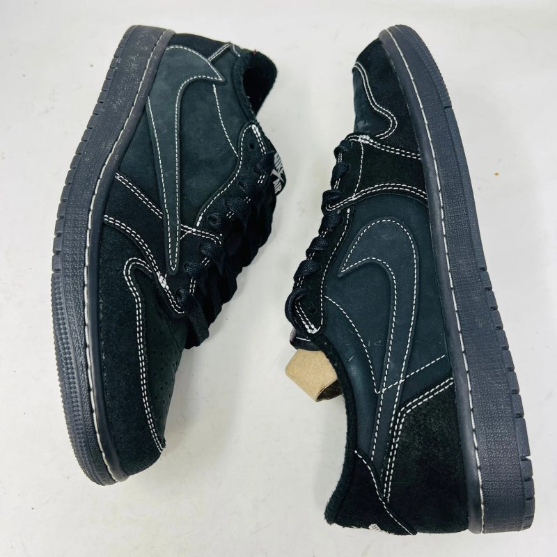 jordan jordan 1 retro low og sp travis scott black 3 9f7f7123 da80 46a0 a54c 3d6ff877812c